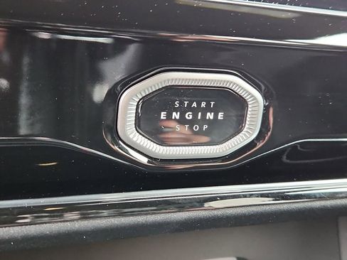 New 2026 Jeep Grand Cherokee Altitude image 20