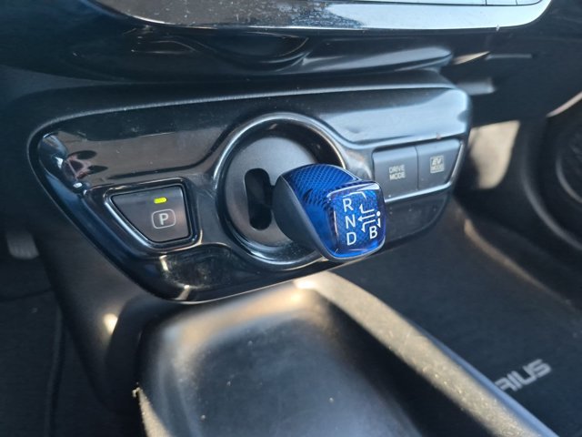 Used 2016 Toyota Prius Two FWD image 10