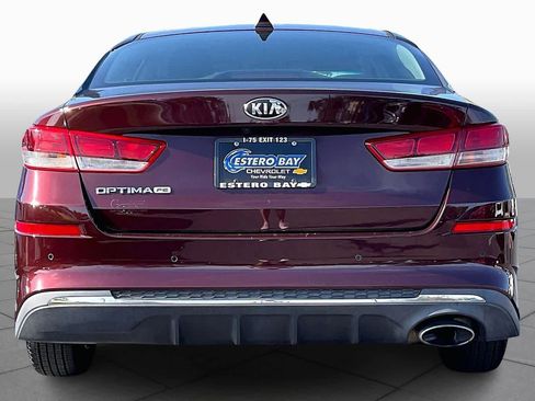 Used 2019 Kia Optima LX image 5
