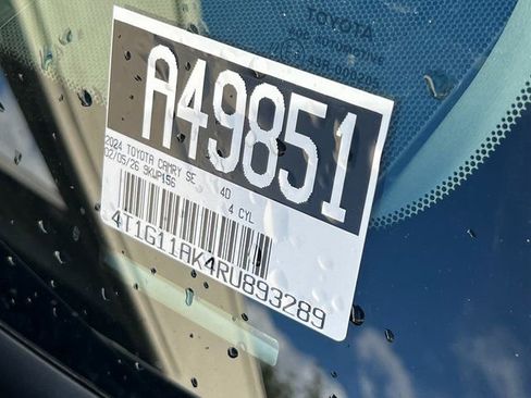 Used 2024 Toyota Camry SE image 23