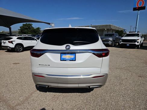 Used 2020 Buick Enclave Essence w/ Trailering Package, 5000 lbs. FWD image 7