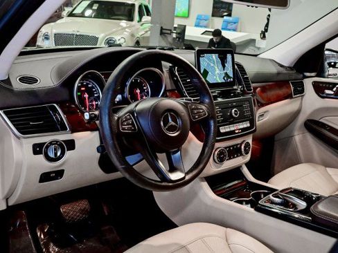 Used 2019 Mercedes-Benz GLS 450 4MATIC w/ Premium 1 Package image 13