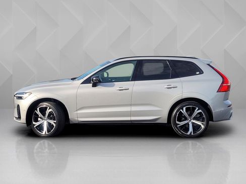 Certified 2023 Volvo XC60 B5 Ultimate AWD/4WD image 3