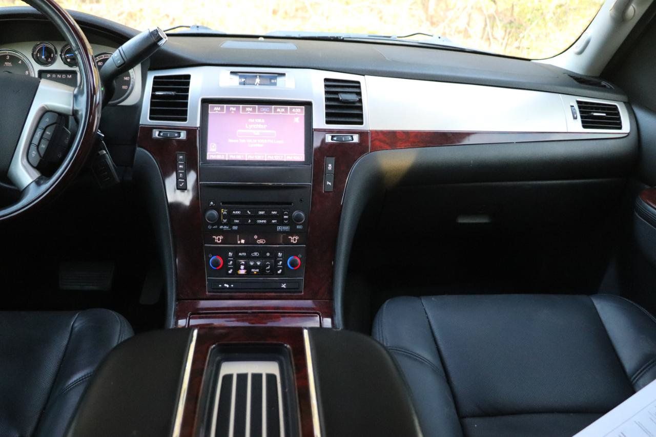 Used 2014 Cadillac Escalade ESV Premium AWD/4WD image 18