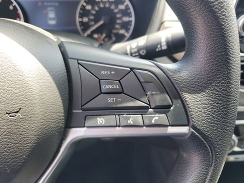 Certified 2024 Nissan Altima 2.5 SV FWD image 17