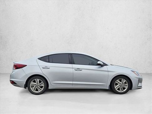 Used 2019 Hyundai Elantra SEL FWD image 4