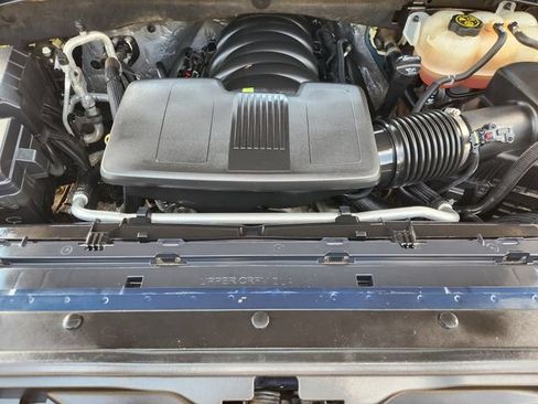 Used 2021 Chevrolet Silverado 1500 High Country w/ Technology Package AWD/4WD image 32