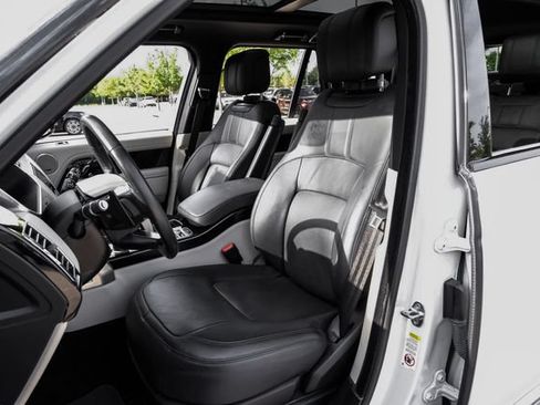 Used 2019 Land Rover Range Rover Supercharged AWD/4WD image 43