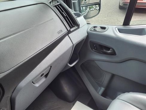 Used 2018 Ford Transit 350 XL image 19