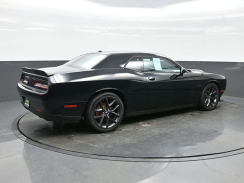 Used 2022 Dodge Challenger R/T w/ Blacktop Package image 6