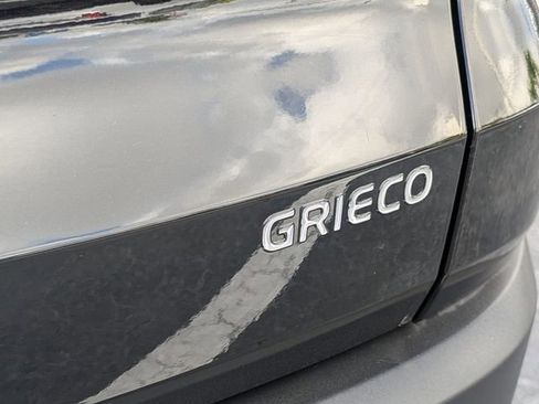 Used 2025 Chevrolet Traverse LT image 16