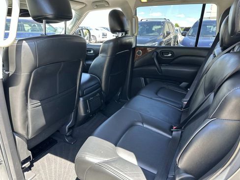 Used 2018 INFINITI QX80 4WD w/ Driver Assistance Package image 32