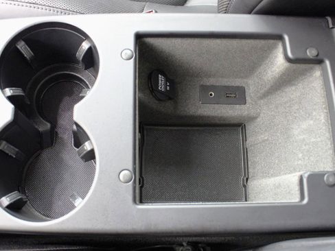 Used 2016 Porsche Macan S image 64