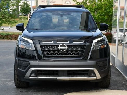 Used 2025 Nissan Pathfinder Rock Creek AWD/4WD image 9