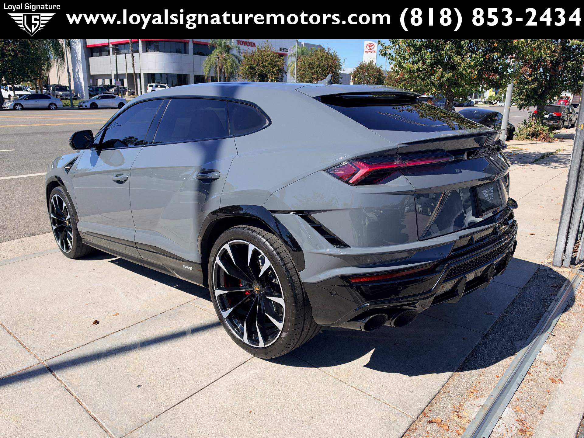 Used 2023 Lamborghini Urus S AWD/4WD image 4