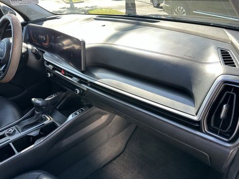 Used 2025 Kia Sorento S w/ Panoramic Sunroof Package image 25