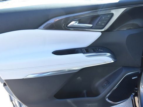 New 2026 Chevrolet Traverse High Country w/ LPO, Floor Liner Package image 12