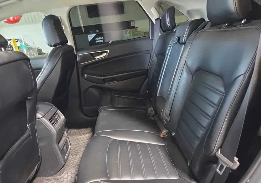 Used 2020 Ford Edge SEL AWD/4WD image 4