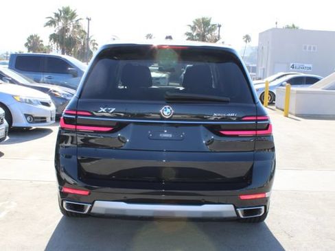 Used 2024 BMW X7 xDrive40i w/ Premium Package AWD/4WD image 21