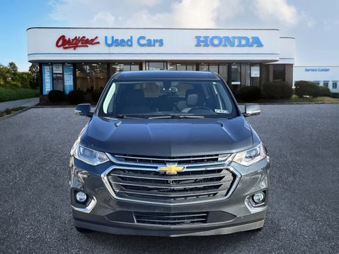 Used 2019 Chevrolet Traverse LT image 8