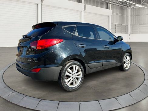 Used 2010 Hyundai Tucson Limited w/ Premium Pkg 4 image 3