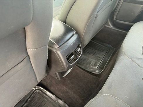 Used 2019 Ford Fusion SE FWD image 33