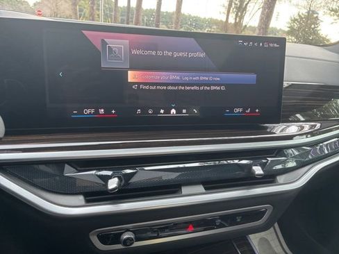 Used 2025 BMW X5 xDrive50e image 33