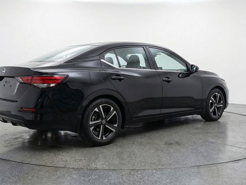 Used 2025 Nissan Sentra SV FWD image 9
