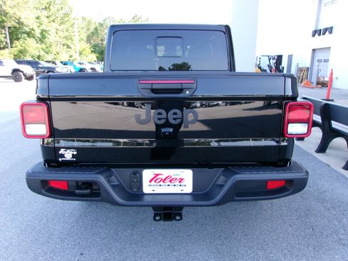 New 2025 Jeep Gladiator Sport w/ Premium Package AWD/4WD image 21