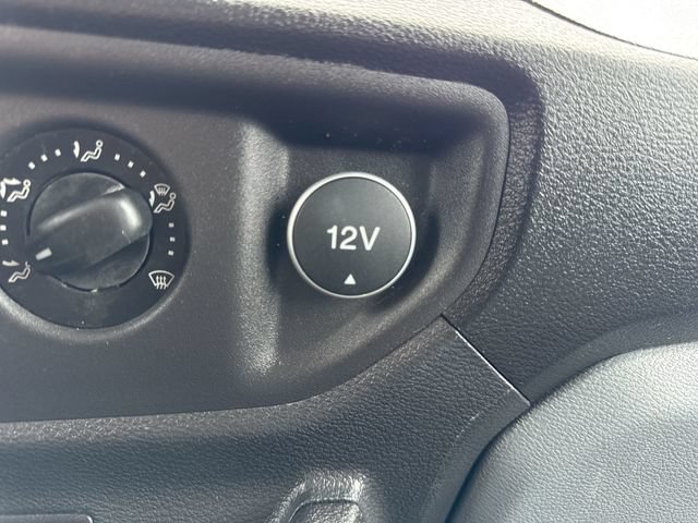 Used 2018 Ford Transit 250 148 Low Roof RWD image 30
