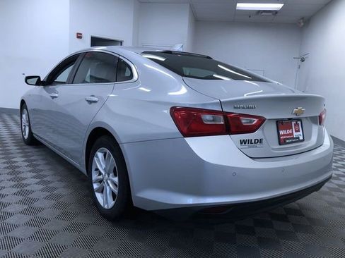 Used 2018 Chevrolet Malibu LT w/ Driver Confidence Package image 13