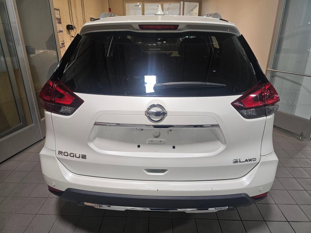 Used 2020 Nissan Rogue SL w/ Premium Package AWD/4WD image 3