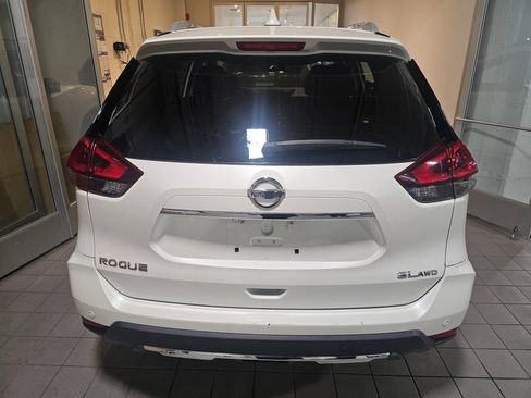 Used 2020 Nissan Rogue SL w/ Premium Package AWD/4WD image 3