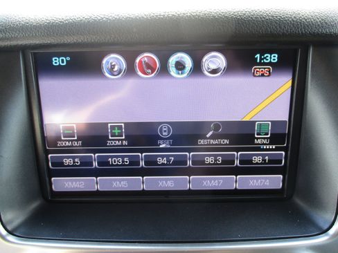 Used 2016 Chevrolet Suburban LT RWD image 21