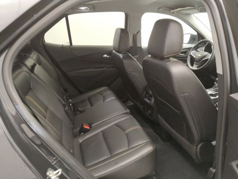 Used 2022 Chevrolet Equinox Premier AWD/4WD image 19