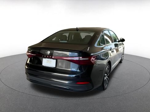 Used 2025 Volkswagen Jetta SE image 14