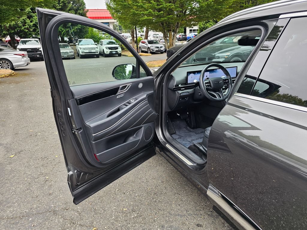 Certified 2026 Genesis GV80 2.5T AWD/4WD image 18