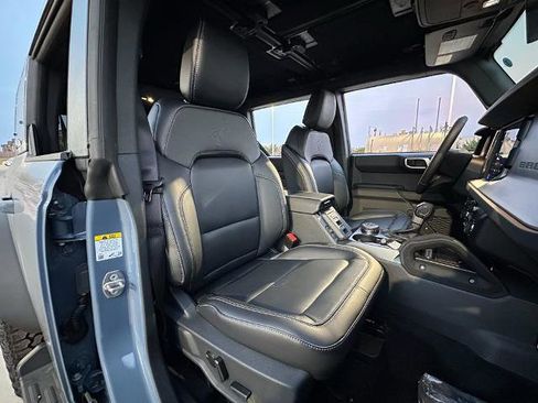 New 2025 Ford Bronco Outer Banks w/ Sasquatch Package image 30