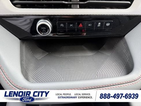 New 2026 Ford Explorer Active w/ Active Comfort Package RWD image 26