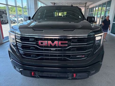 Used 2024 GMC Sierra 1500 AT4 w/ Technology Package AWD/4WD image 2