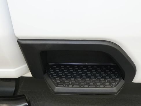 Used 2025 Chevrolet Silverado 2500 W/T w/ WT Convenience Package image 18