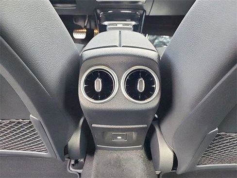 Certified 2025 Mercedes-Benz CLA 250 4MATIC image 15