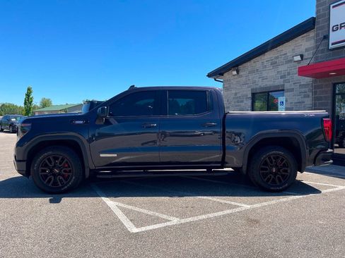 Used 2022 GMC Sierra 1500 Elevation w/ LPO, Elevation Black Package AWD/4WD image 7