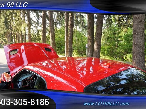 Used 2015 Dodge Challenger SRT Hellcat image 30