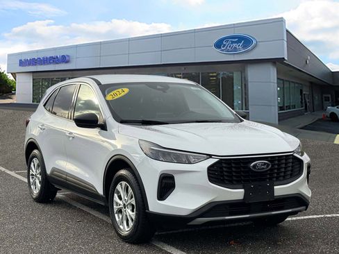 Used 2024 Ford Escape Active image 2
