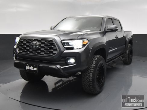 Used 2021 Toyota Tacoma TRD Off-Road AWD/4WD image 52