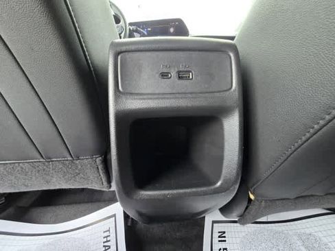 Used 2024 Chevrolet Trax LT FWD image 13