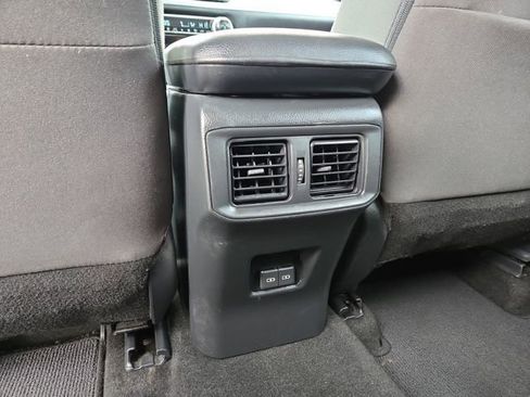 Used 2023 Toyota RAV4 XLE image 31