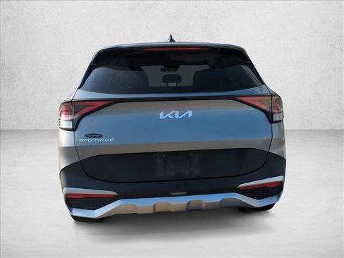 Used 2023 Kia Sportage LX FWD image 6