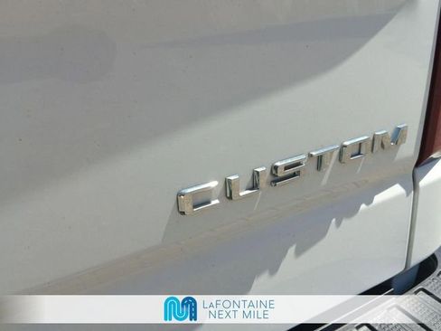 Used 2020 Chevrolet Silverado 1500 Custom w/ Custom Value Package AWD/4WD image 11